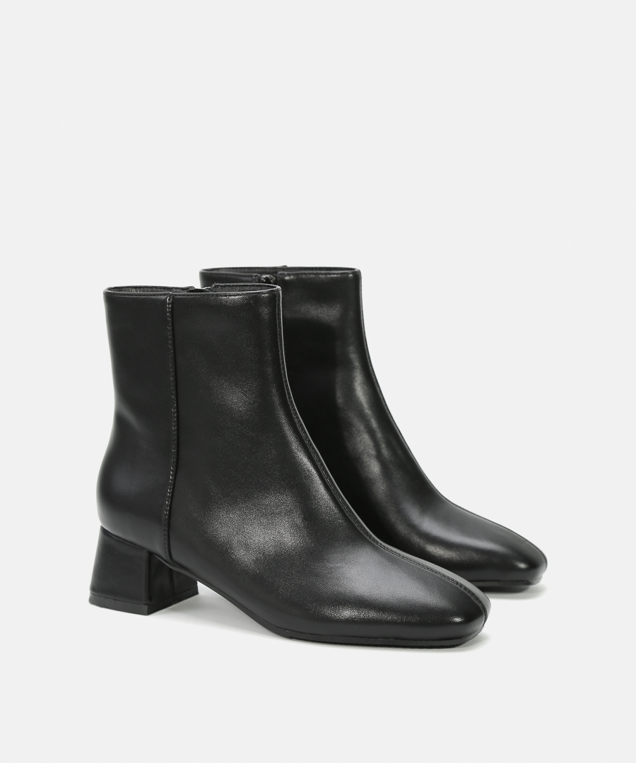 Botins bico quadrado image number null